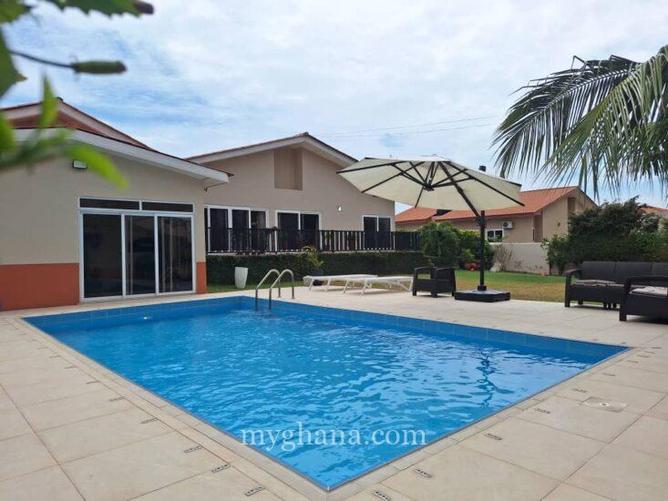 4 bedroom house with pool and garden to let at East Airport, Accra