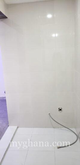 Executive newly built single room self contained for rent at lakeside commu