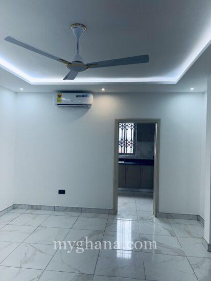 2bedrooms apartment for ren in Adjiringanor School Junction
