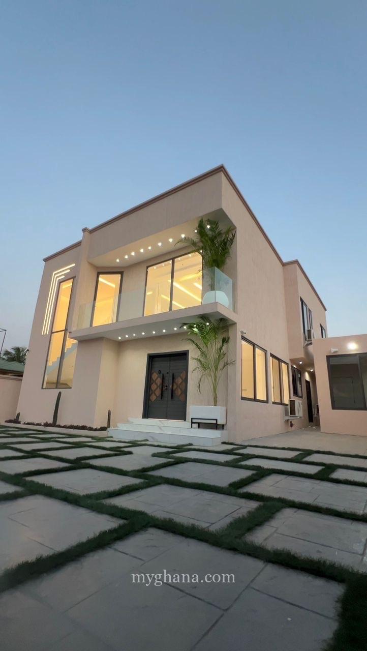 4bedroom house for sale at East Legon