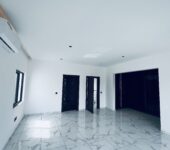 3bedroom house for rent in Adjiringanor school junction
