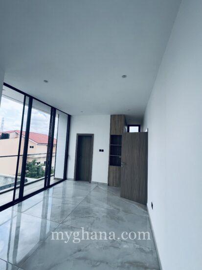 4bedroom house for sale at East Legon