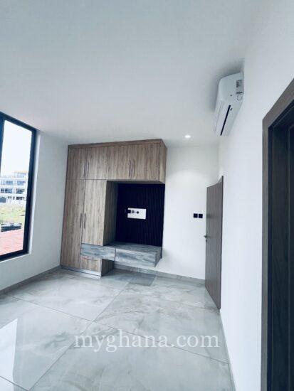 4bedroom house for sale at East Legon