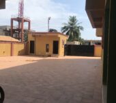Executive newly built chamber and hall self contained for rent at lakeside