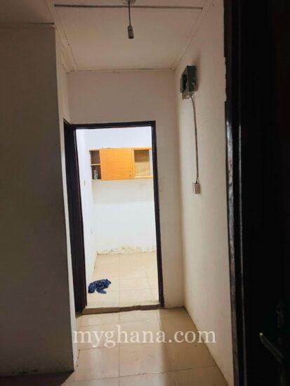 Chamber and hall self contained for rent