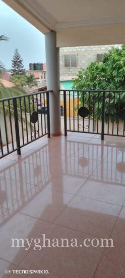 4 bedroom story building house for rent
