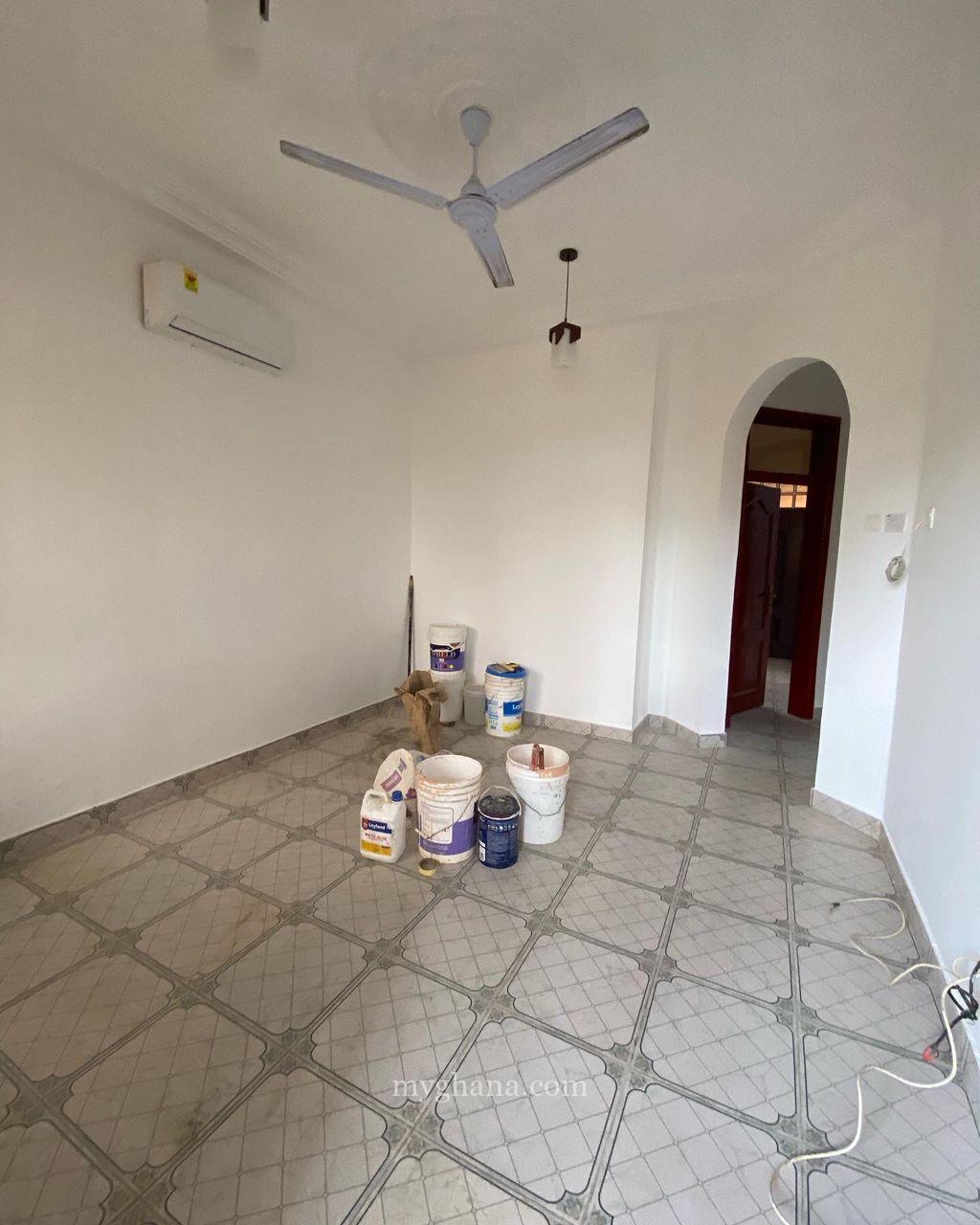 *1 🛏️ house to-let ¢2,500 per month 1yr @ Oyarifa*