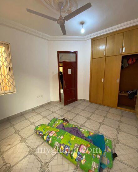 *1 🛏️ house to-let ¢2,500 per month 1yr @ Oyarifa*