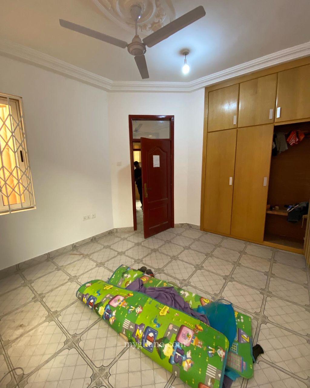 *1 🛏️ house to-let ¢2,500 per month 1yr @ Oyarifa*