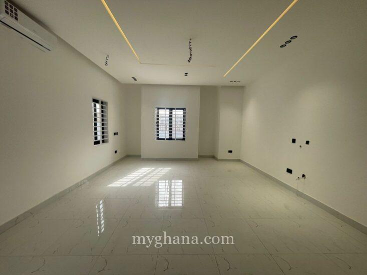*3 🛏️ house forsale @ Oyarifa* *Selling price $125,000 negotiable*
