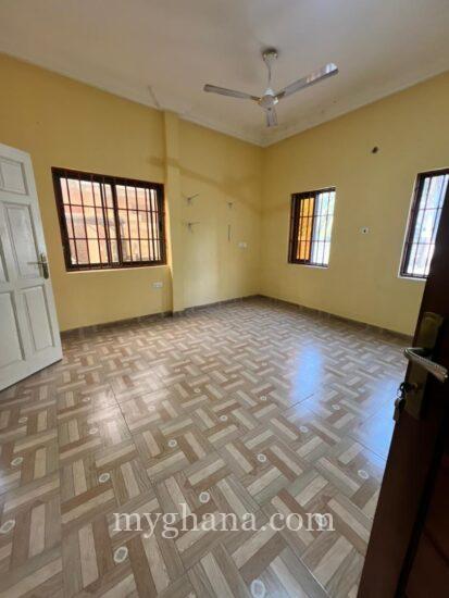 *2 🛏️ apartment to-let ¢4,500 per month 1yr @ Tse-Addo*
