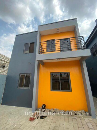*1 🛏️ apartment to-let ¢2,800 per month 1yr @ School-Junction*