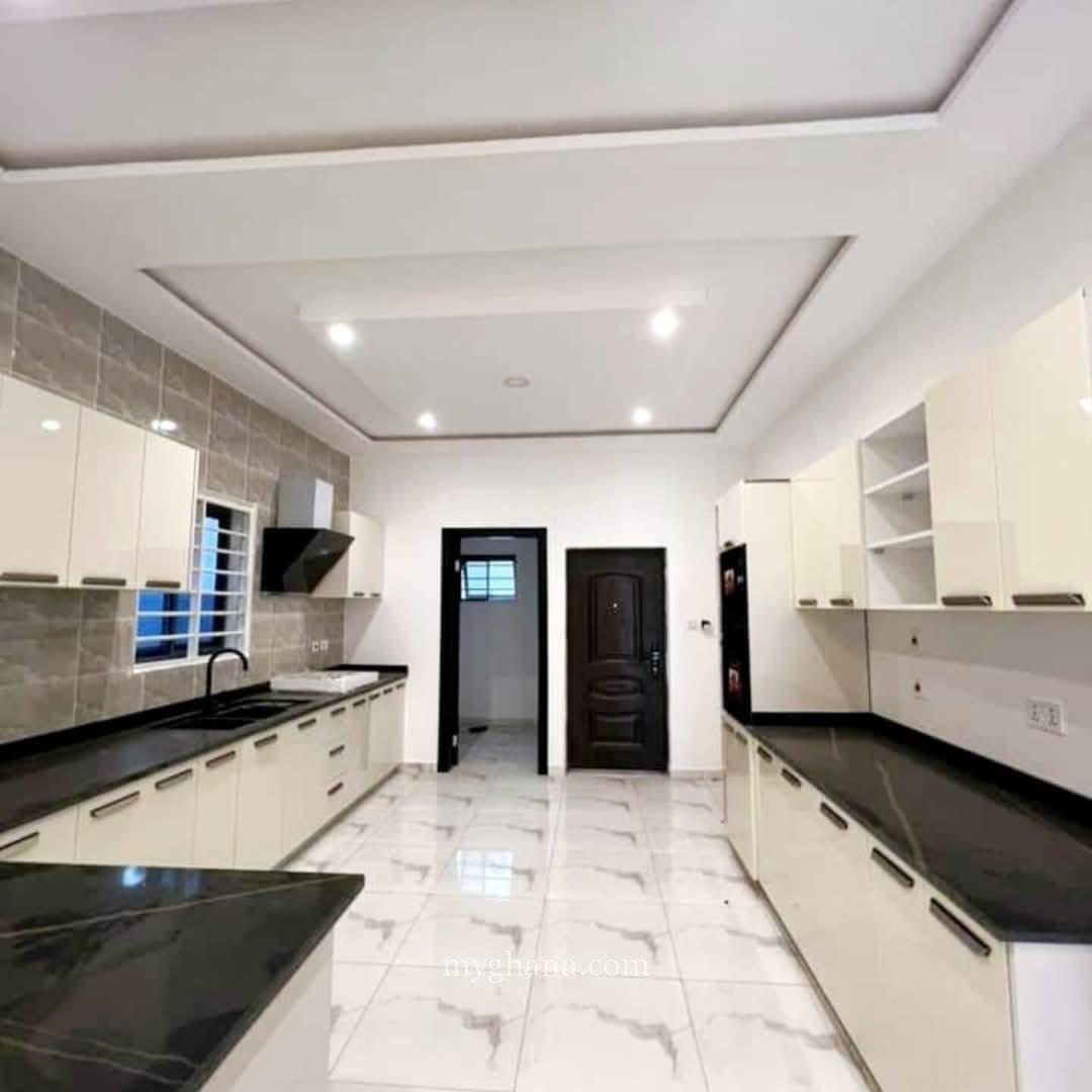 *4 🛏️ house forsale @ Eastlegon-Hills* *Selling price $180,000*