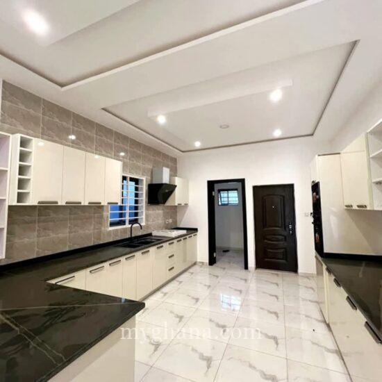 *4 🛏️ house forsale @ Eastlegon-Hills* *Selling price $180,000*