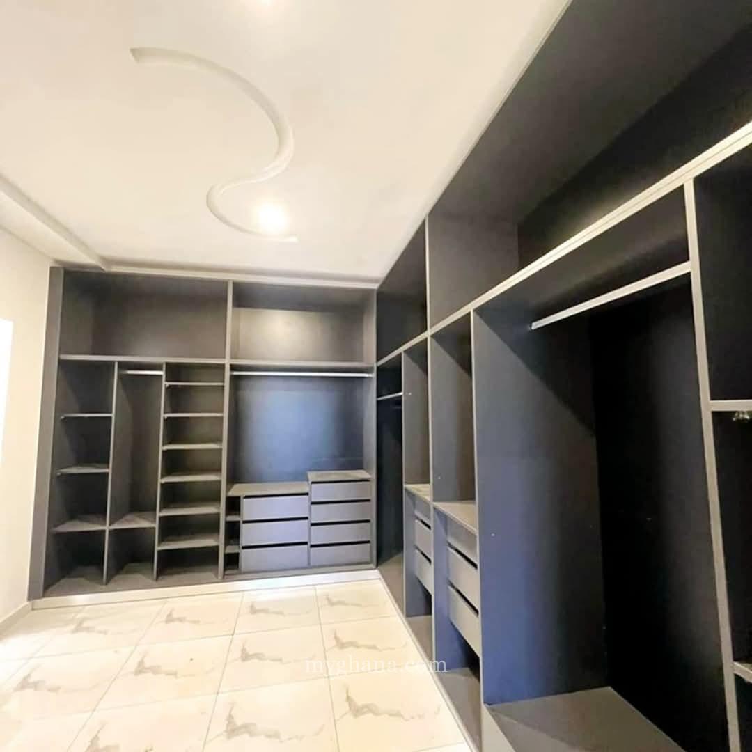*4 🛏️ house forsale @ Eastlegon-Hills* *Selling price $180,000*