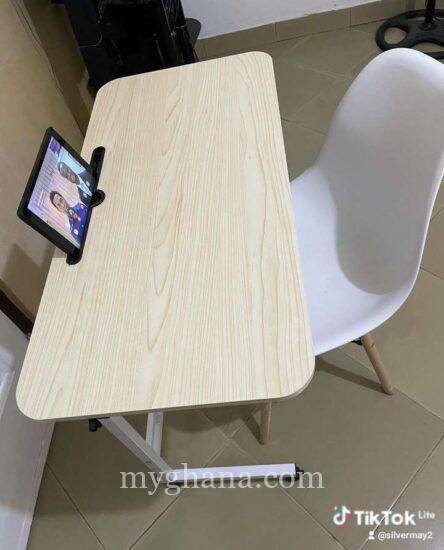 Adjustable laptop study desk