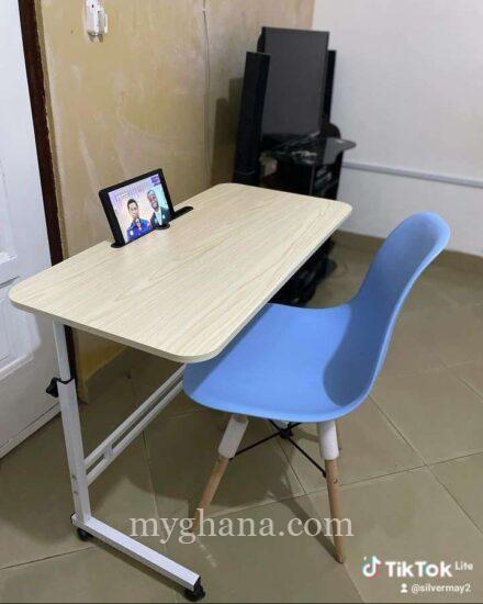 Adjustable laptop study desk