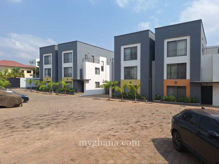 2 bedroom furnished apartment to let at Cantonments, Accra