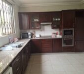 3 bedroom furnished apartment to let at Ridge near Alisa Hotel, Accra