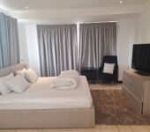 2 bedroom furnished apartment to let at Cantonments, Accra