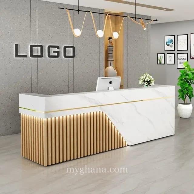 Reception desk