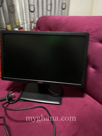Dell 19inch wide monitor for sale