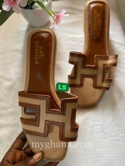 Trendy slippers