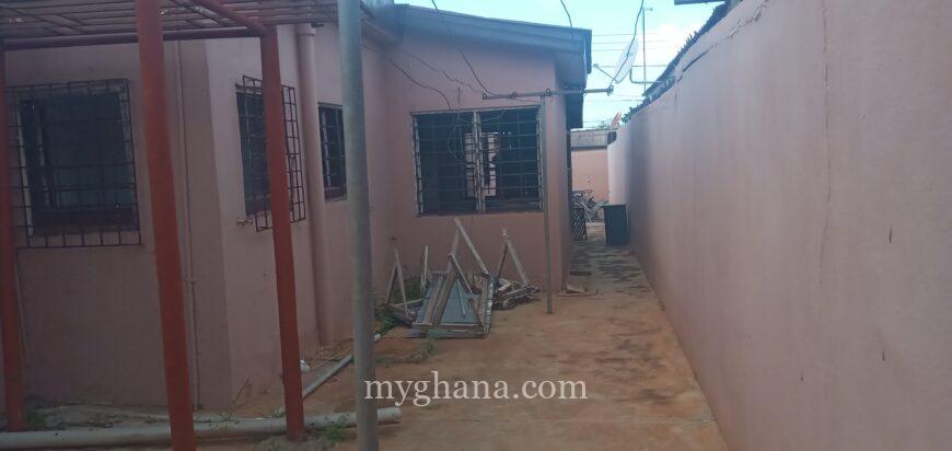 4bedroom Plus 2 Bed Apt. For Sale/ Lease at Kaneshie Accra