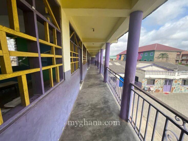 Basic School Up to JHS 3+ 5Bedrooms House For Sale at Kasoa