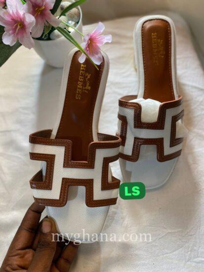 Trendy slippers