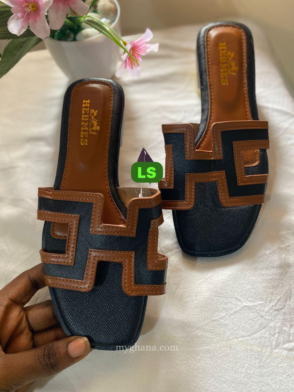 Trendy slippers