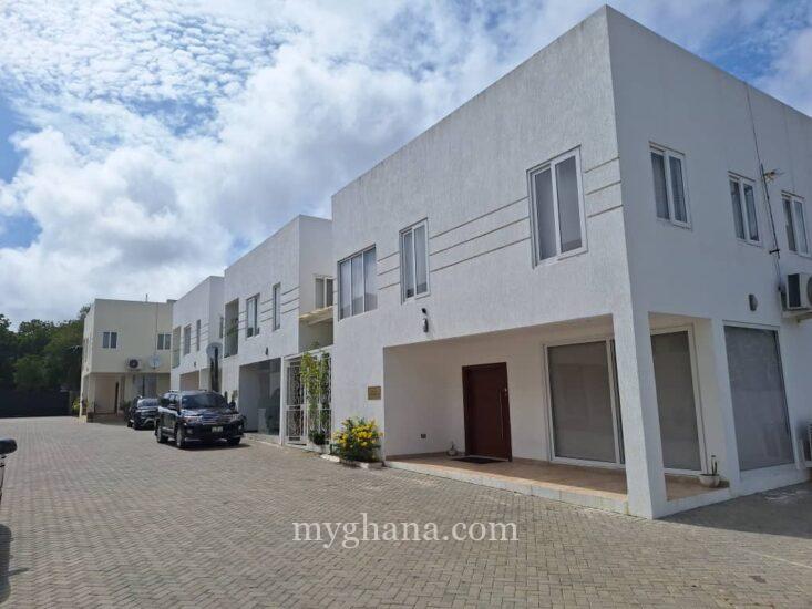 Furnished four bedroom townhouse to let at Cantonments, Accra