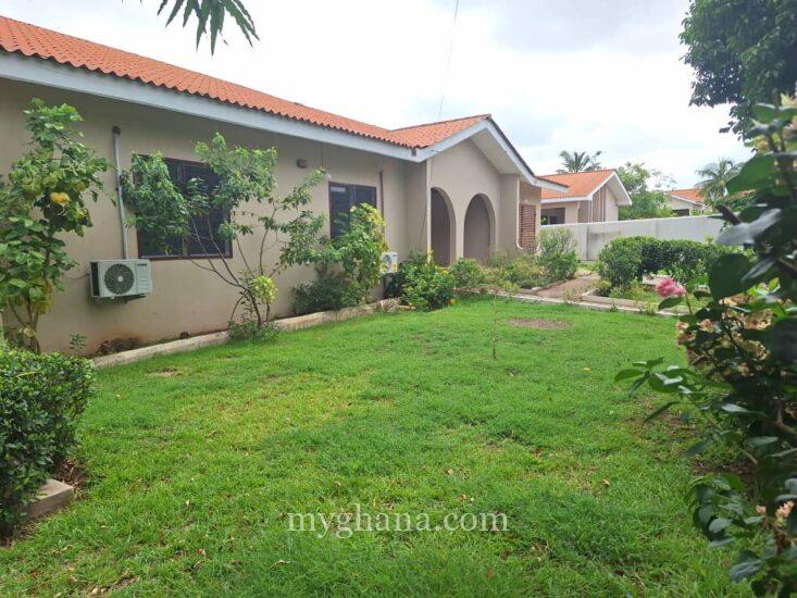 Three bedroom house to let at Regimanuel Estate, East Airport, Accra