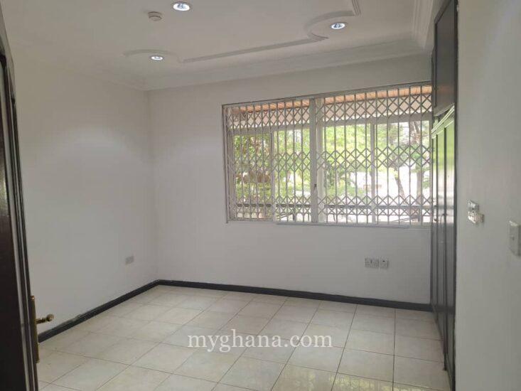 Four bedroom house to let at Dzorwulu near the Gulf Course, Accra