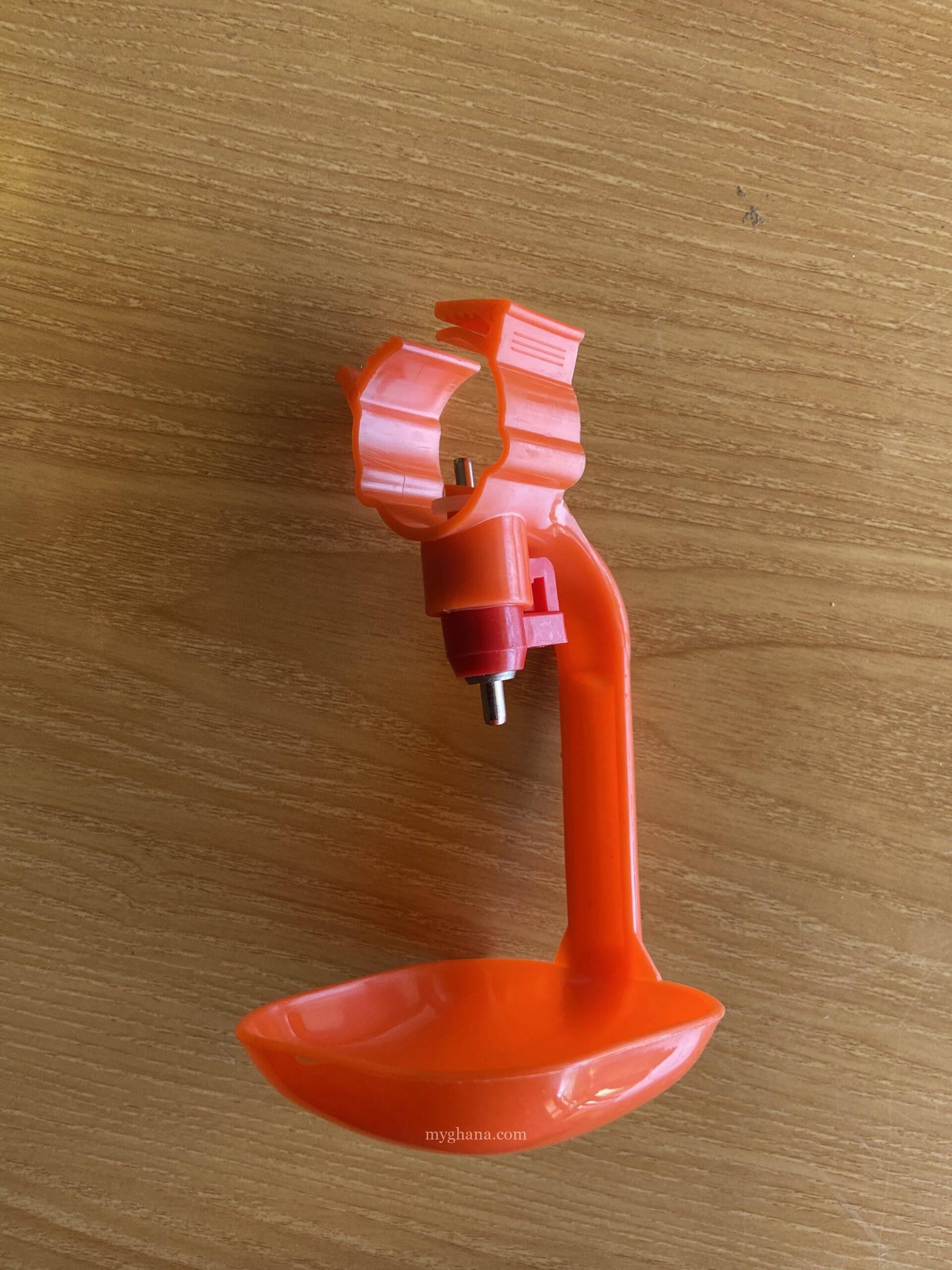 CHICKEN WATER NIPPLE WITH CUP