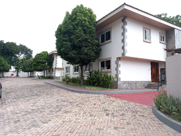 Furnished three bedroom townhouse to let at Ridge near British High Comm