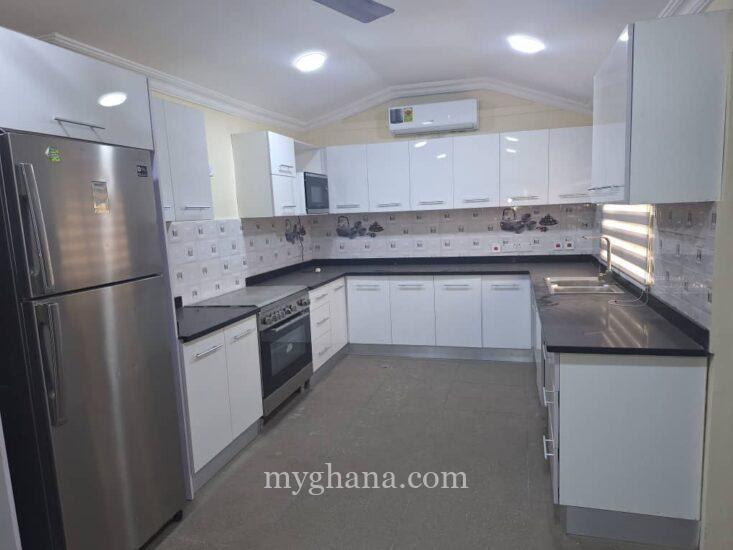 Furnished two bedroom house to let at Ridge, Accra