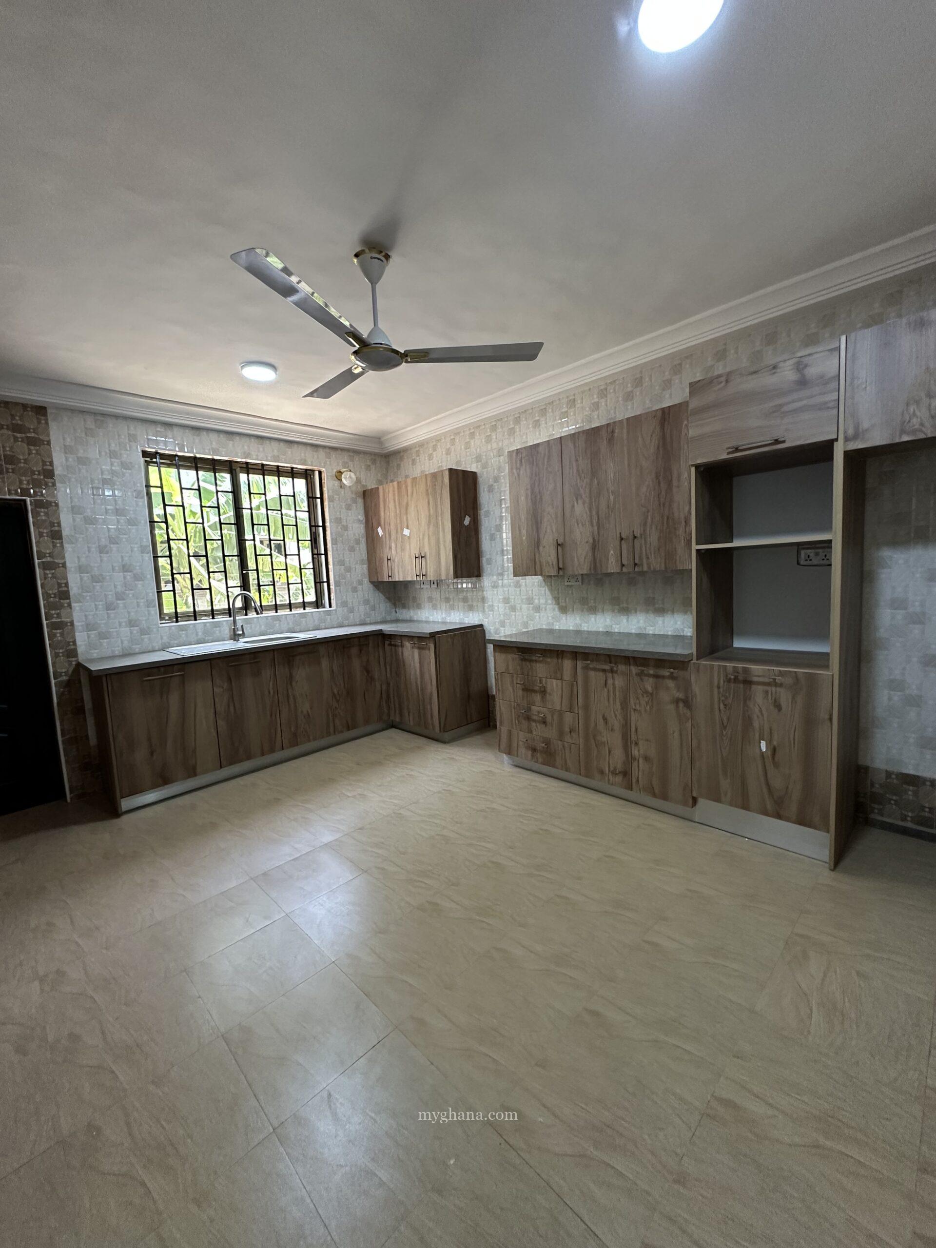 Executive three bedroom apartment for rent