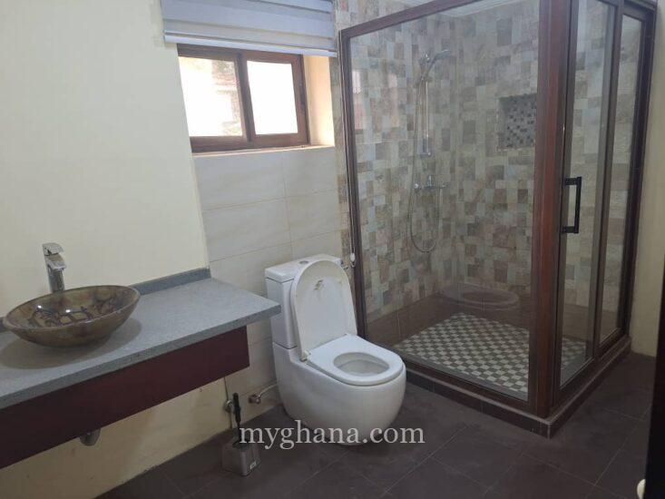 Furnished two bedroom house to let at Ridge, Accra