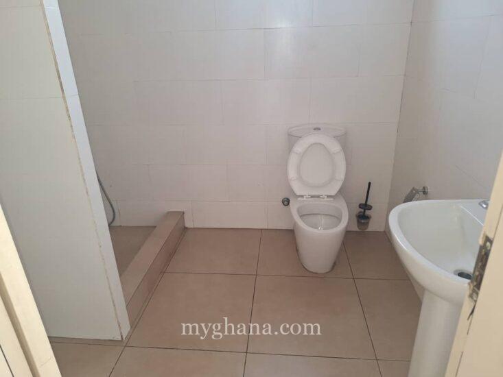 Three bedroom apartment to let at East Legon, Accra