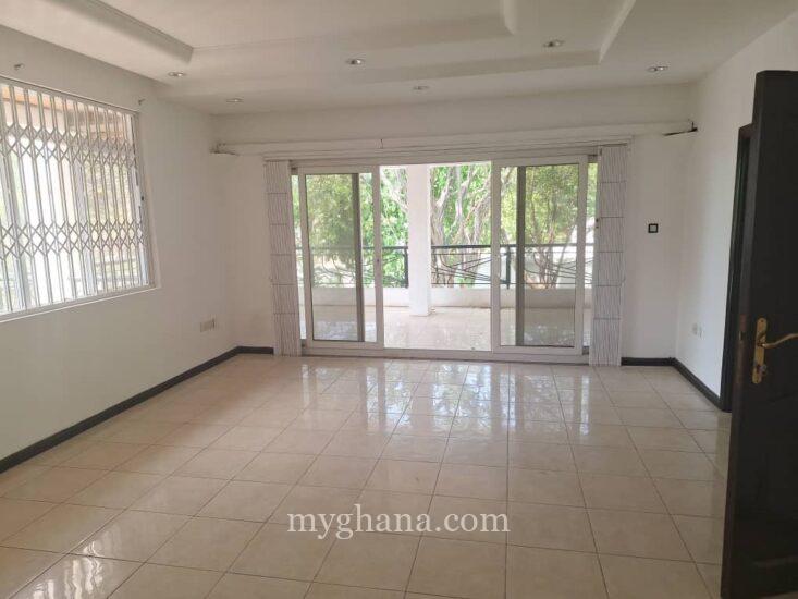 Four bedroom house to let at Dzorwulu near the Gulf Course, Accra