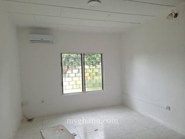 Three bedroom house to let at Regimanuel Estate, East Airport, Accra