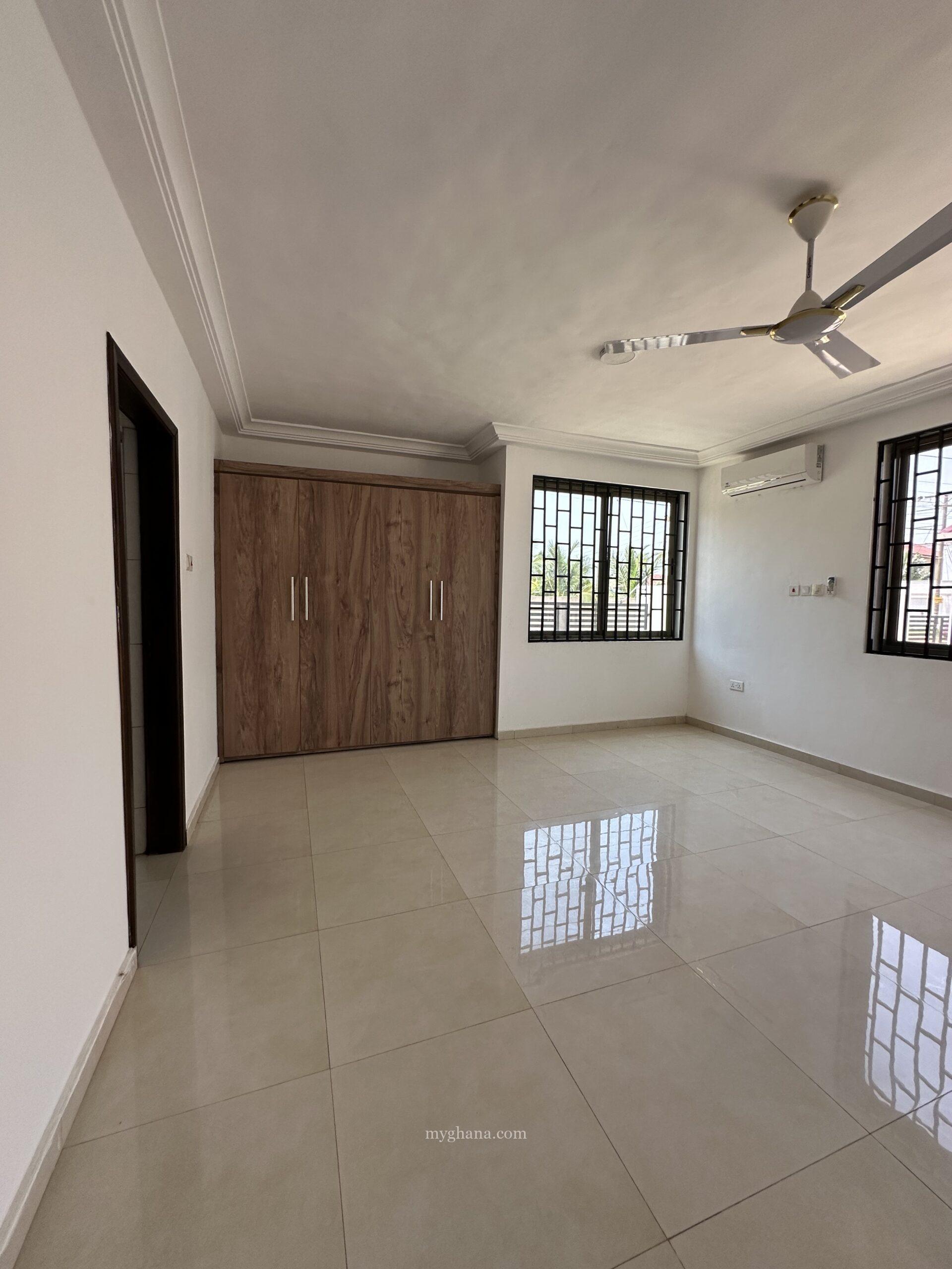Executive three bedroom apartment for rent