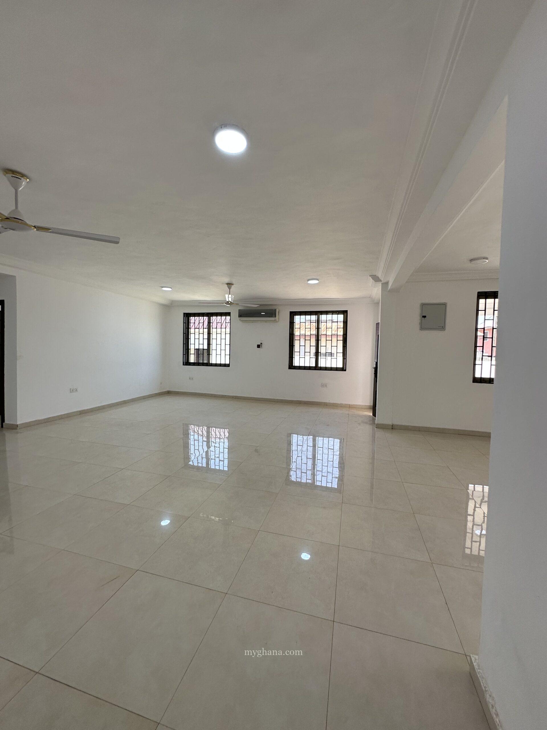 Executive three bedroom apartment for rent