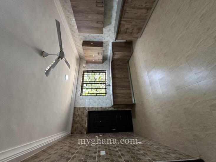 Executive three bedroom apartment for rent
