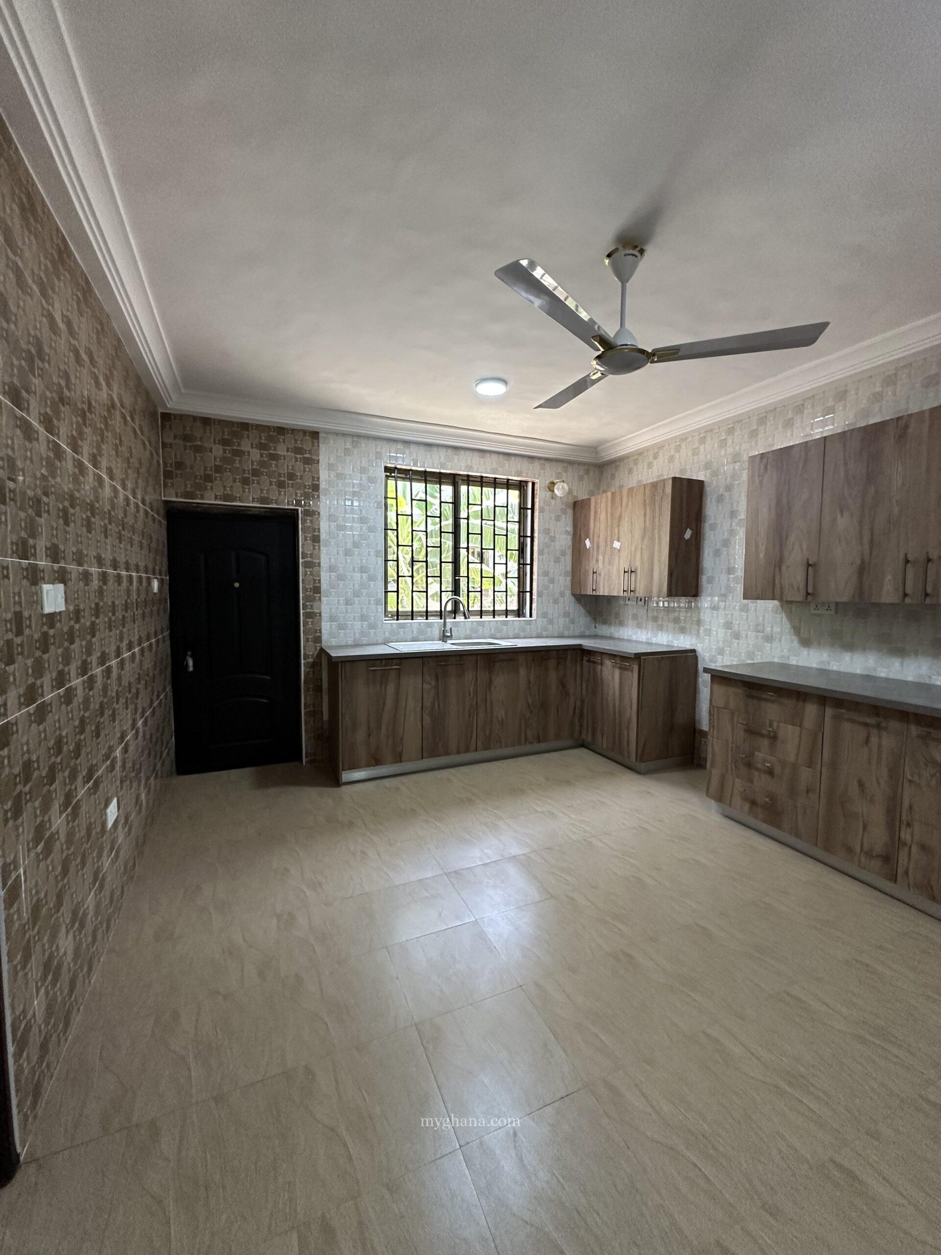 Executive three bedroom apartment for rent