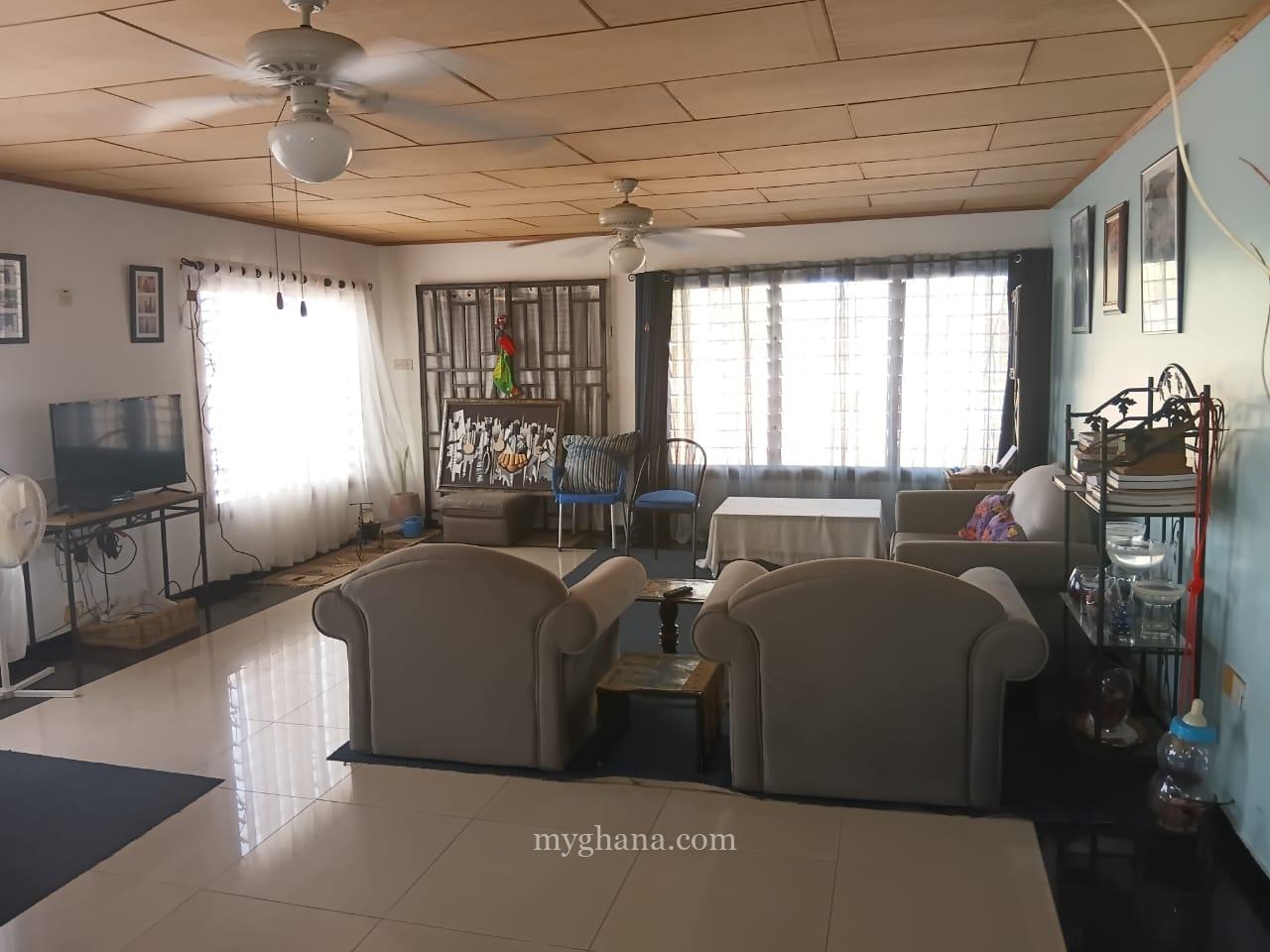 Three bedroom house for sale at Tema Community 20, Ghana