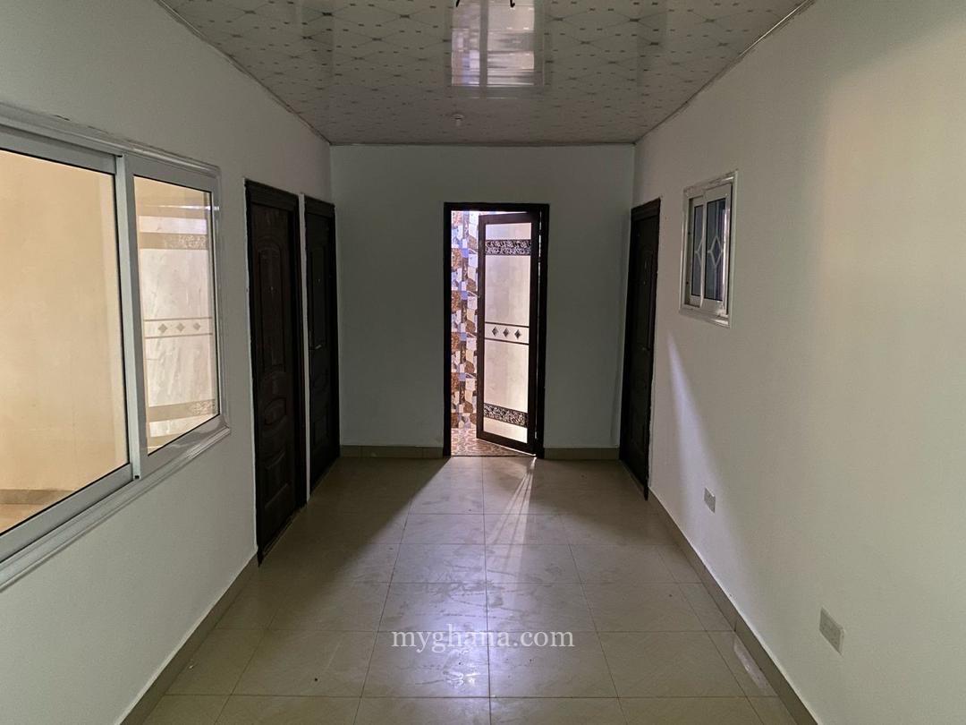 5-Bedroom House + One Outhouse on a 100x80FT Plot for sale at Tema Communit