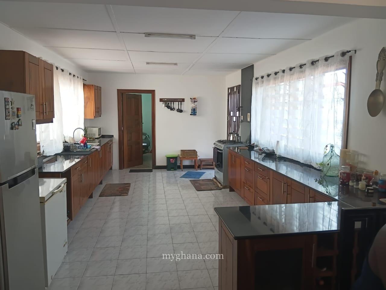 Three bedroom house for sale at Tema Community 20, Ghana