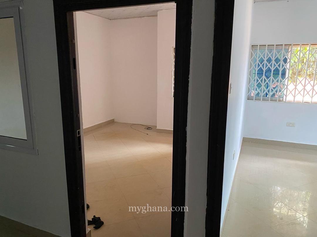 5-Bedroom House + One Outhouse on a 100x80FT Plot for sale at Tema Communit
